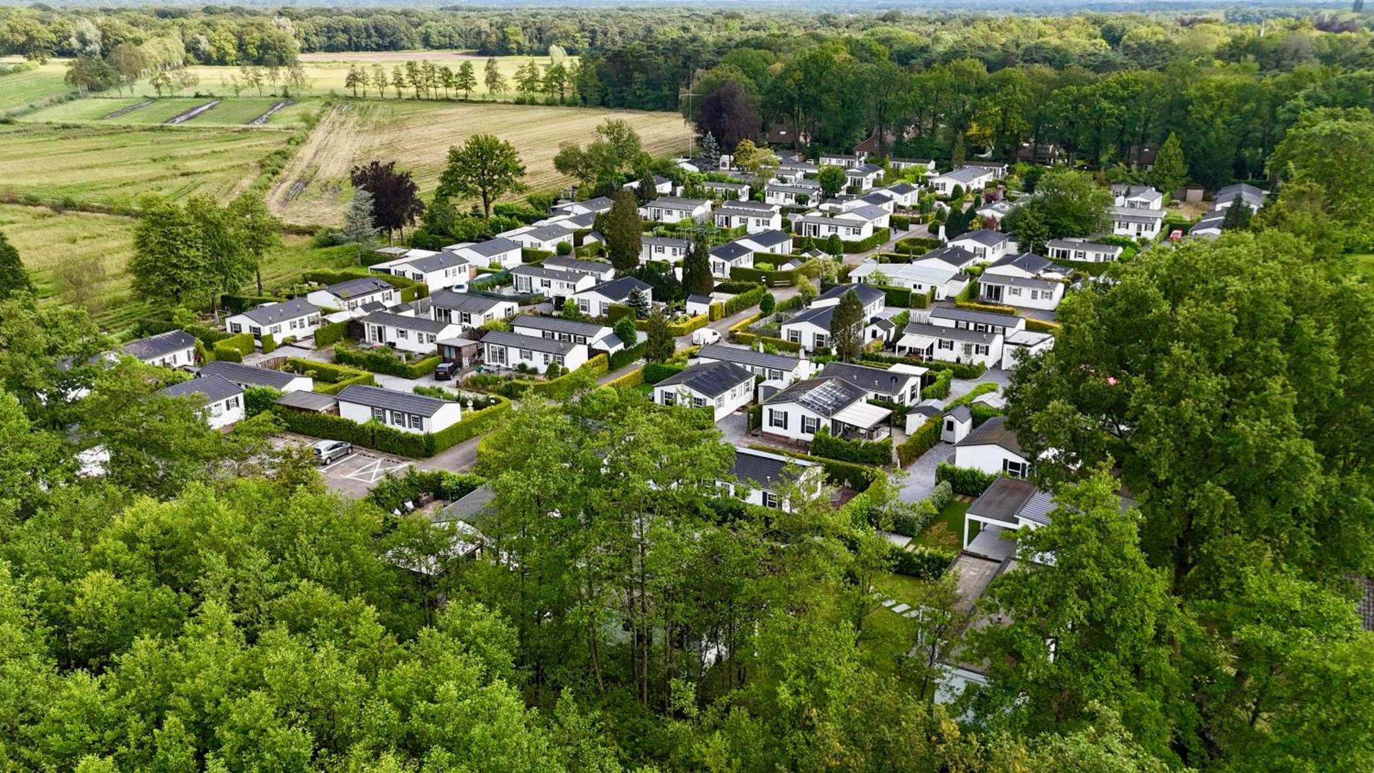Holiday Inn 30 # Airco # Hygiene # Efteling # Hiking & Biking Oisterwijk Luaran gambar